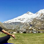© Hatha yoga à Bessans avec Yog'Alpes Cyril Tosi - Cyril Tosi