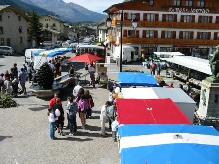 Petit marché touristique
