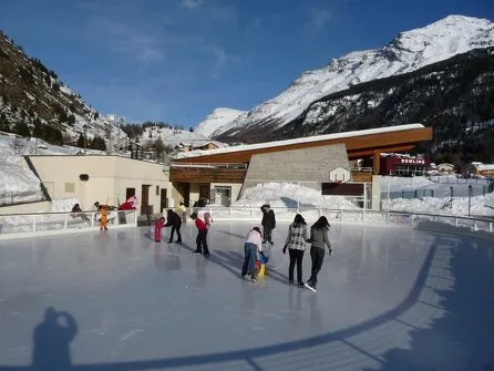 Skating rink at the Parc de Loisirs des Glières