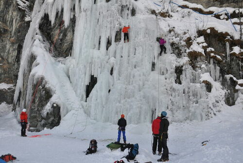Barmette Rocks semi aritficial icefall