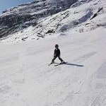 © Downhill skiing in the Bessans Haute Maurienne Vanoise area - OT Haute Maurienne Vanoise - Cédric Fogarolo