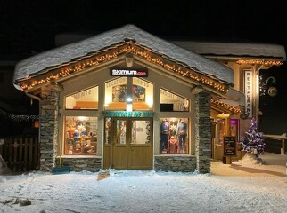 © Devanture magasin Grosset sports 2 hiver - Marie Noelle Grosset