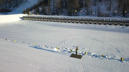 © Stade de Biathlon de Bessans hiver - D.Cuvelier - OT HMV