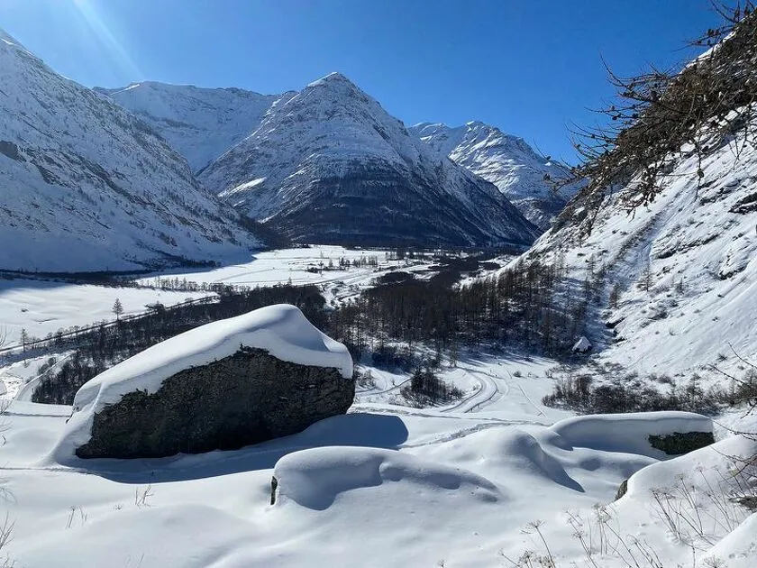 © Snowy landscape in Bessans - O Trompette