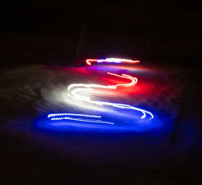 © New Year's torchlight descent with fireworks - D.Cuvelier - OTHMV
