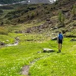 Trail to the Avérole refuge via the hamlet - OTHMV - S. Romance