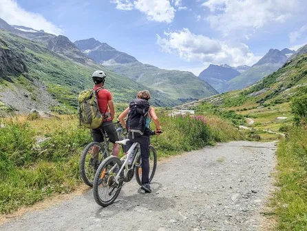 Discovery by bike - Belle et Sébastien from Bessans