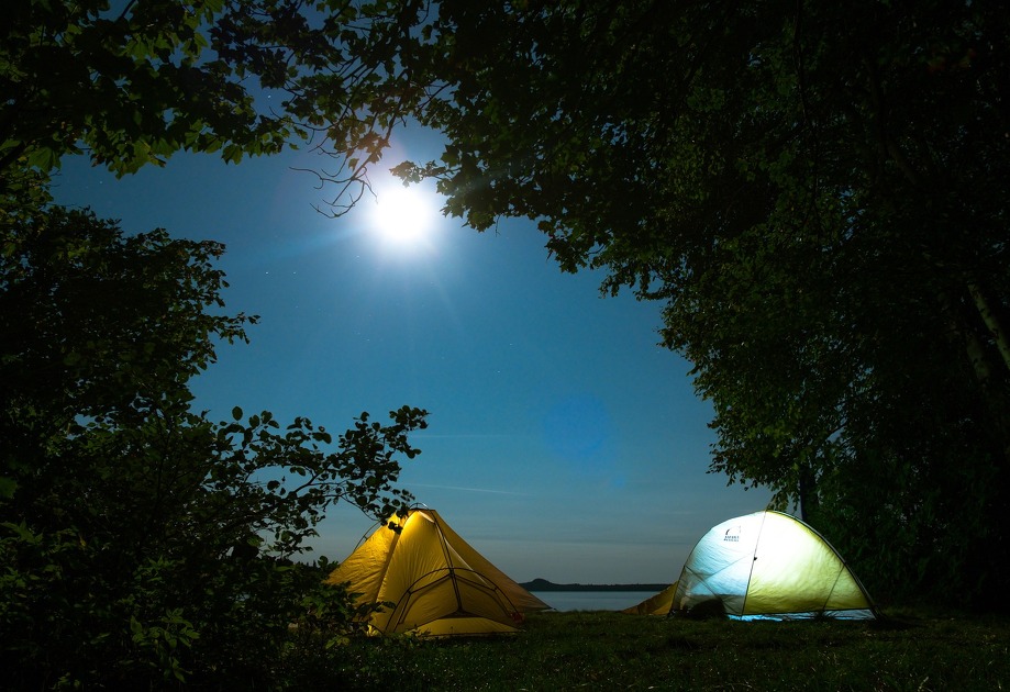 © Soirée disco camping_Bessans - Pixabay
