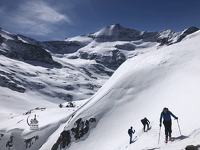 © Le Monde d'En Haut - Film de Ski de Randonnée_Bessans - Terre d'Alpinisme
