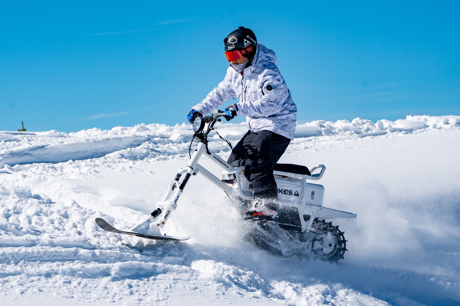 © Moonbike et Motoneige à Bessans - R.Tracq