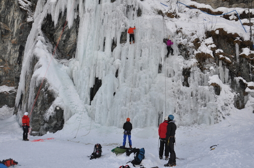 Cascade de glace semi artificielle