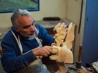 © Le Chapoteur, sculpteur, à Bessans - F.Personnaz