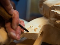 © Le Chapoteur, sculptor, in Bessans - F.Personnaz