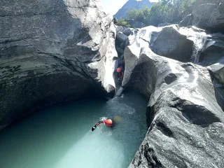 © Canyoning with the Bureau des guides Bessans - Laurent Boniface