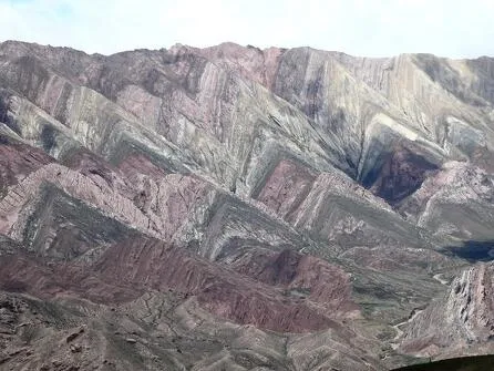 Argentina, from its mountains and colorful salt flats to the roof of the Americas
