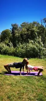 © Family Yoga at Lake Bessans - Laure DUQUENNE
