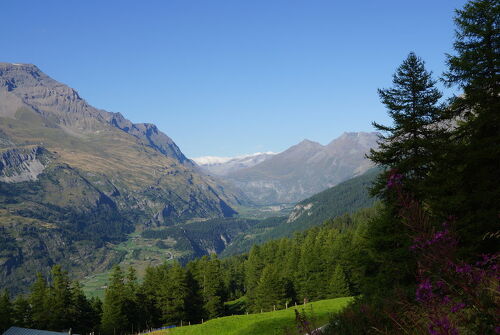 A pied sur le sentier de la Lavesse