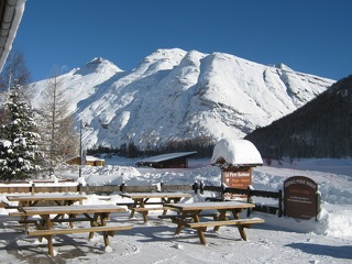 © bessans-terrasse_gite-petit-bonheur - Petit Bonheur